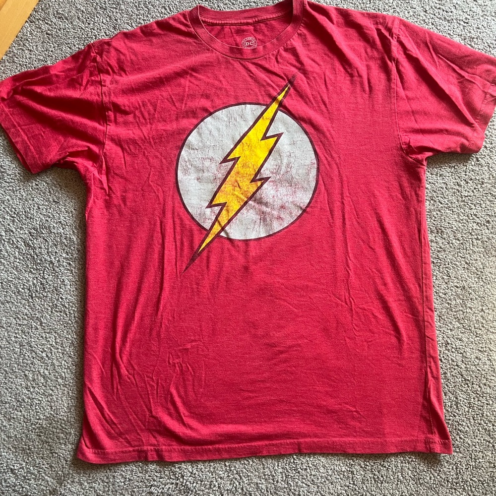 DC Comics Red and Yellow Flash Logo Short Sleeve Tee